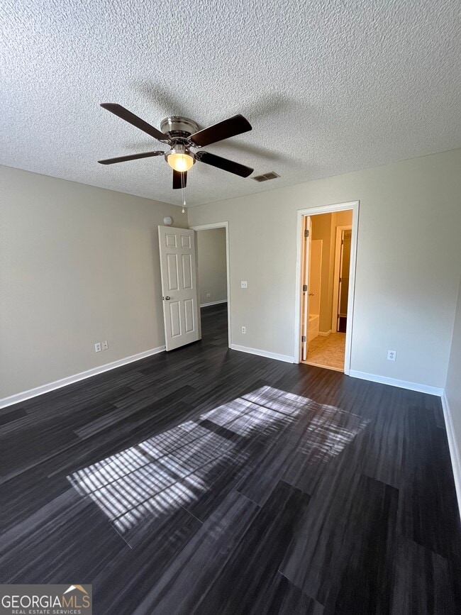 Building Photo - 150 Sapelo Dr