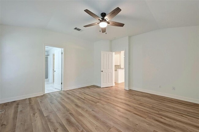 Building Photo - 5703 Marchmont Ln