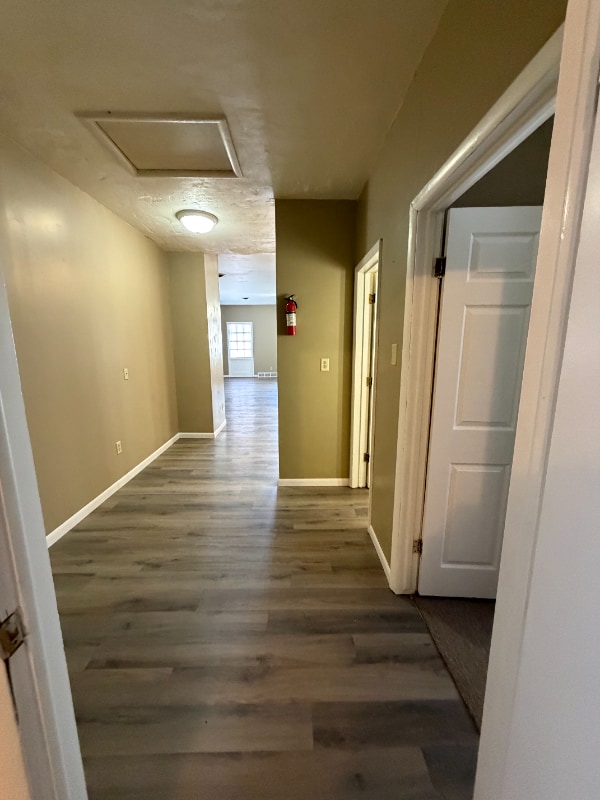 Building Photo - 423 W Walnut St