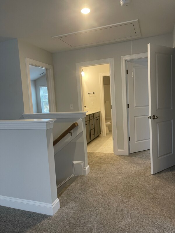 Building Photo - 704 Southerland Peak Dr