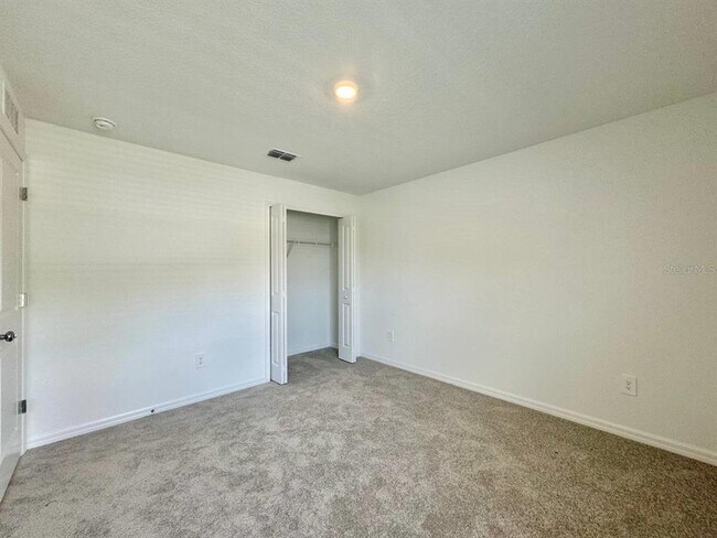 Building Photo - 10205 Alder Green Dr