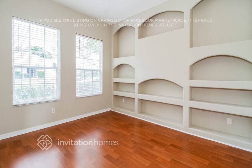 Building Photo - 150 Summit Ash Way