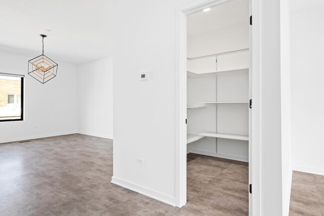 Building Photo - 6605 North Ave