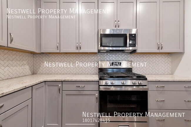 Building Photo - Incredible 3-bed Home in Highland