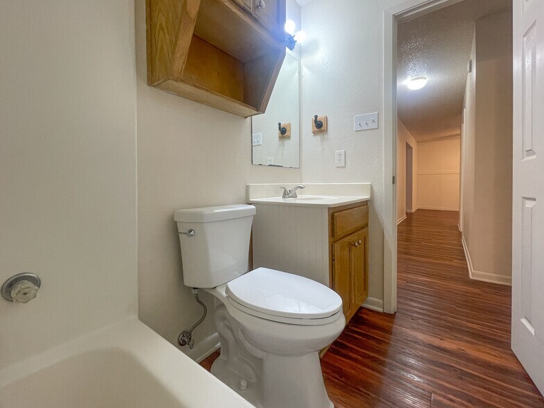 Building Photo - 255 Betty Jane Ln