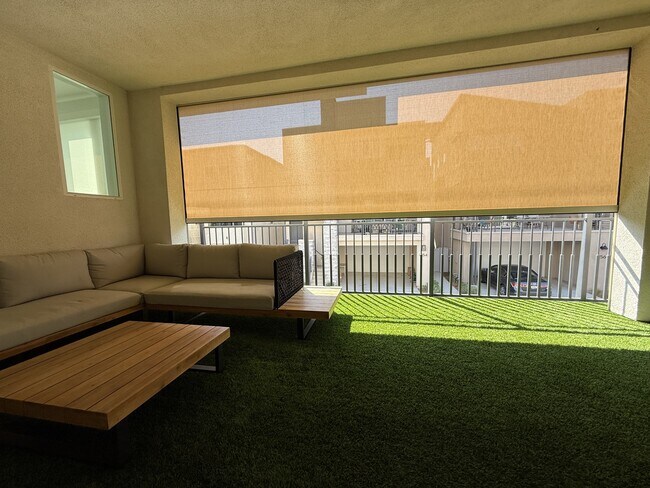 Building Photo - 8160 Rose Quartz Cir