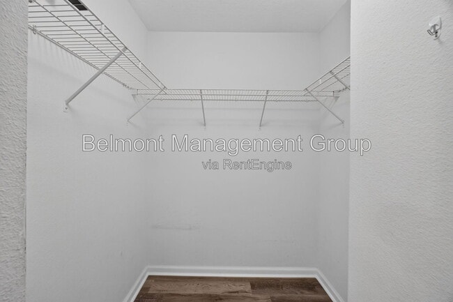 Building Photo - 16073 Old Ash Loop