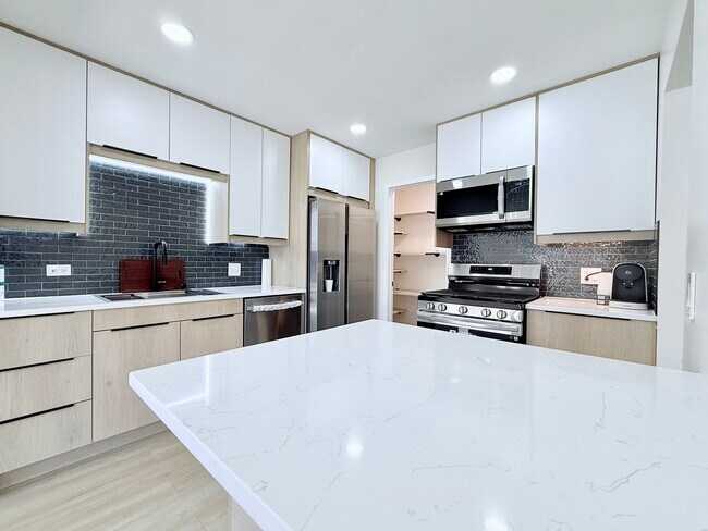 Building Photo - 98 Marble Hill Ct