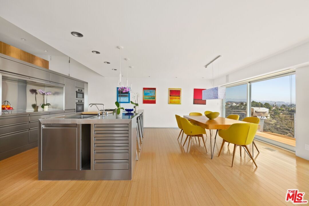Building Photo - 1260 Linda Flora Dr