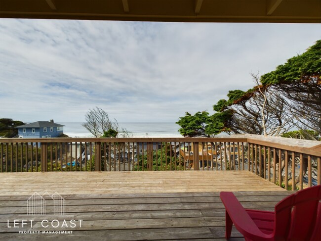 Building Photo - 1033 NW Inlet Ave