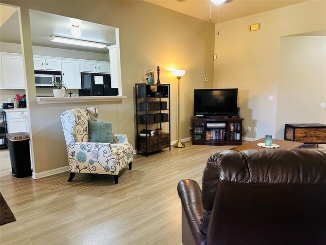 Building Photo - 1311 Mason Creek Blvd