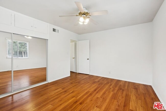 Building Photo - 6727 Orion Ave