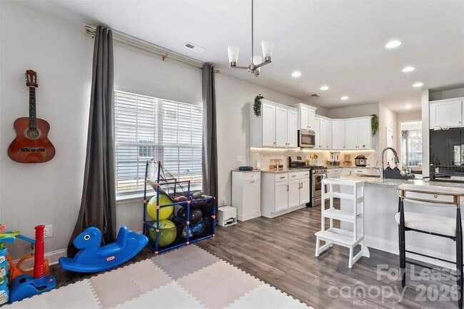 Building Photo - 11732 Glenwood Dr