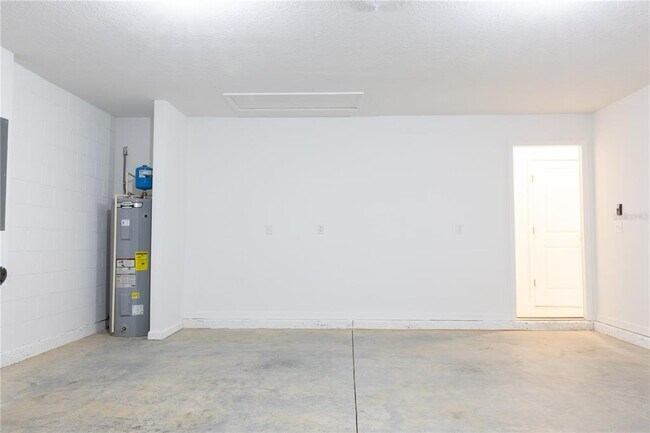 Building Photo - 2098 Huntsman Rdg Rd