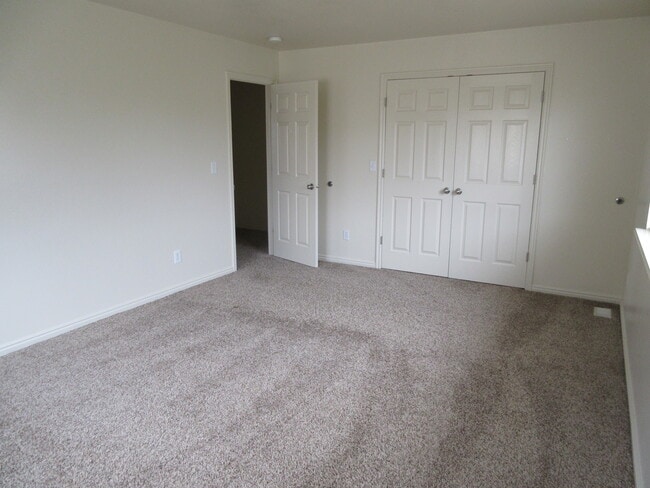 Building Photo - 921 S 1850 W