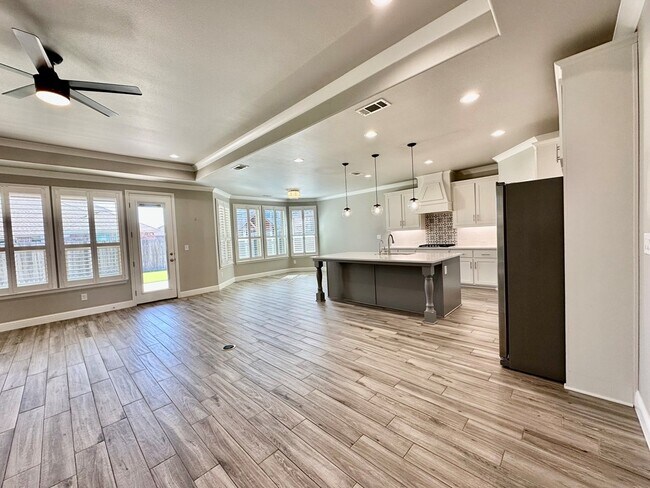 Building Photo - 8618 Alnwick Dr