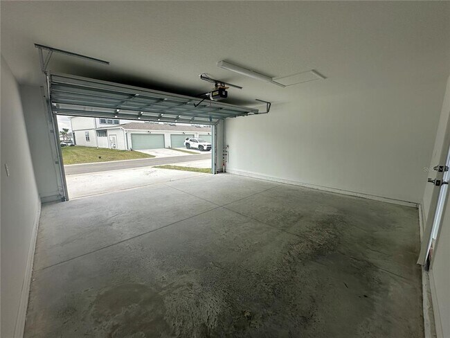 Building Photo - 4620 ORCHARD VIEW Aly