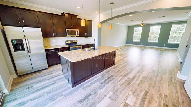 Building Photo - 4298 Ellipse Dr