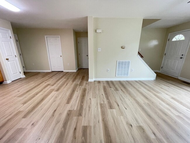 Building Photo - Incredible, newly renovated 3 br 3.5 ba Ca...
