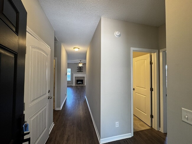 Building Photo - Home for Rent