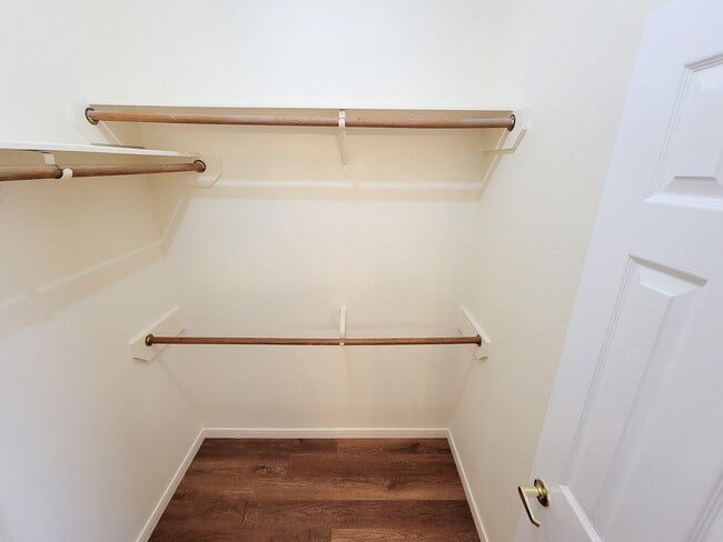 Building Photo - 11147 Carriage Lake Dr