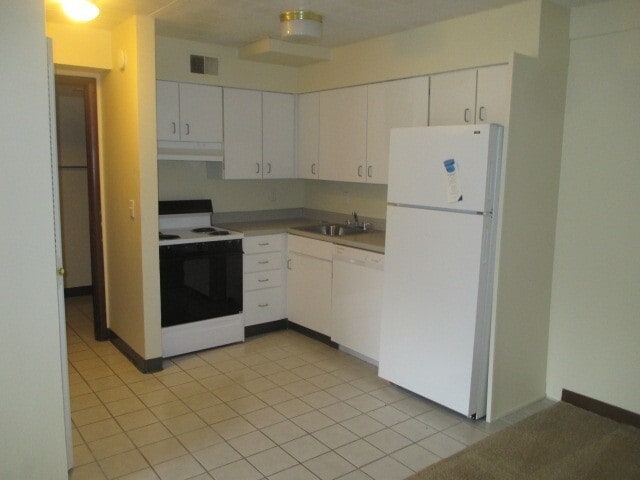 Building Photo - Cambridge Court