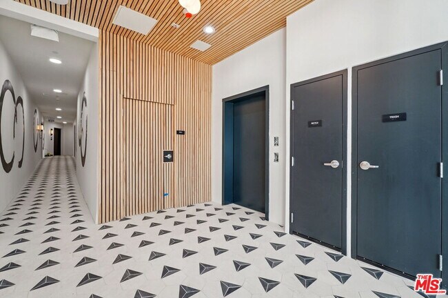 Building Photo - 1110 Spaulding Ave