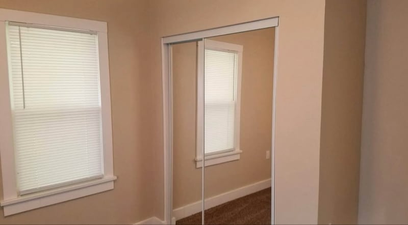 Building Photo - 472 Jefferson St