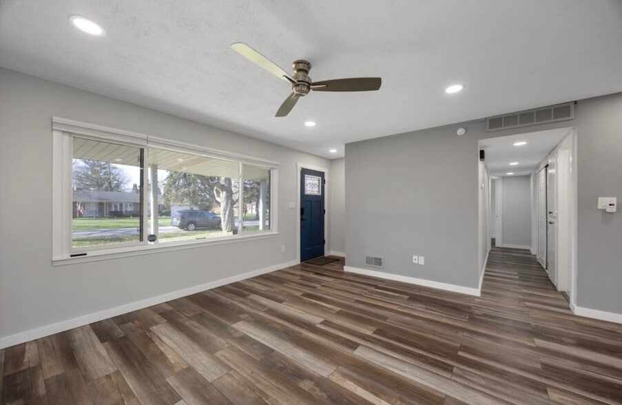 Building Photo - 37880 Wendy Lee St