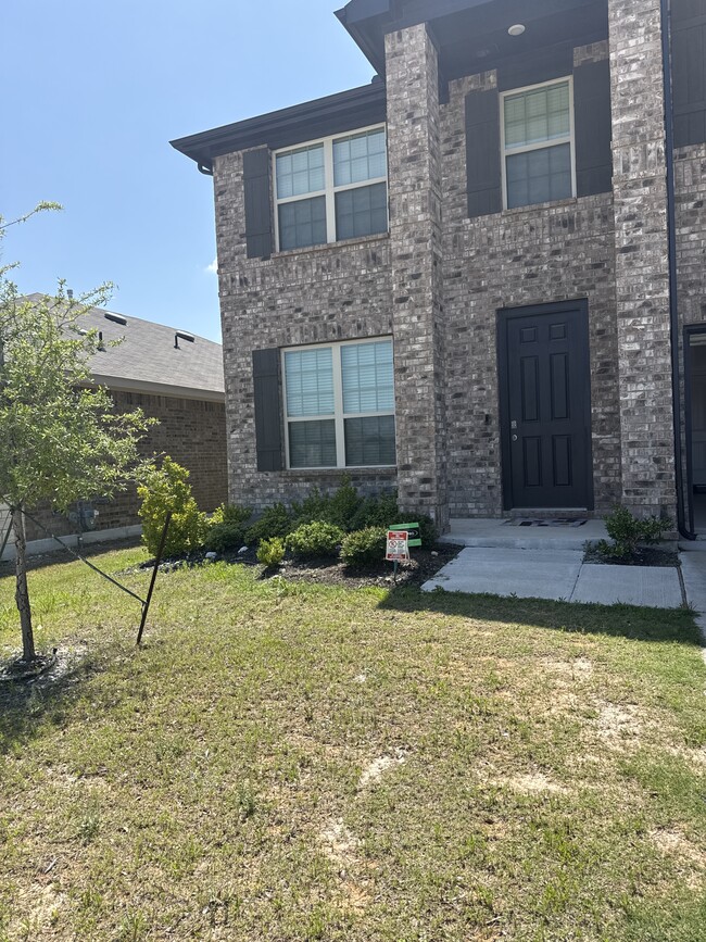 Building Photo - 2956 Plumbago Dr