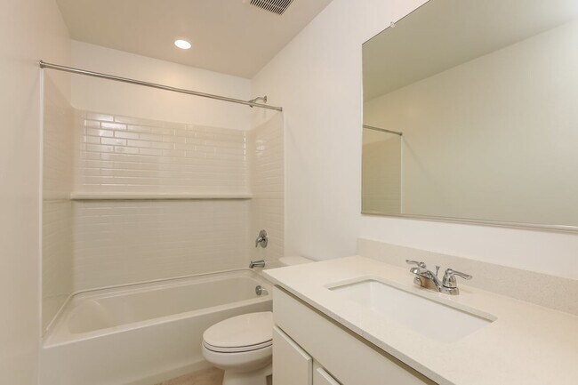 Building Photo - 7070 W Joycliff Way