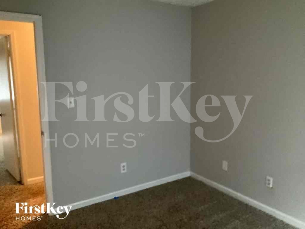 Building Photo - 3907 Wood Path Dr