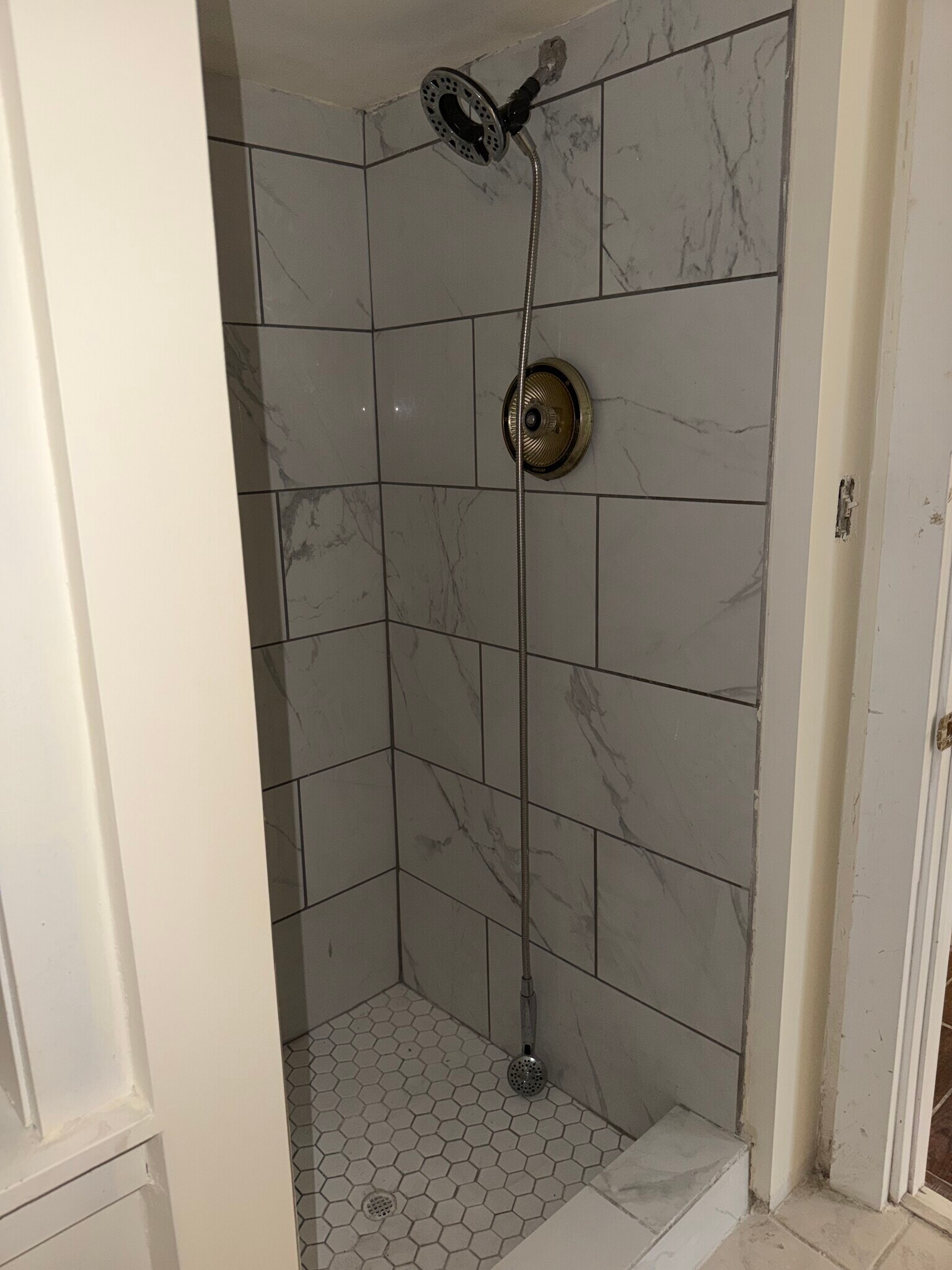 Building Photo - 58 Lincoln Ave