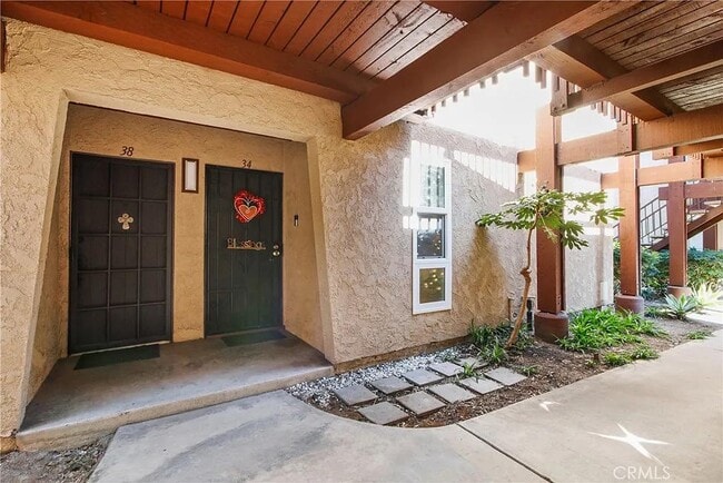 Building Photo - 1000 W MacArthur Blvd