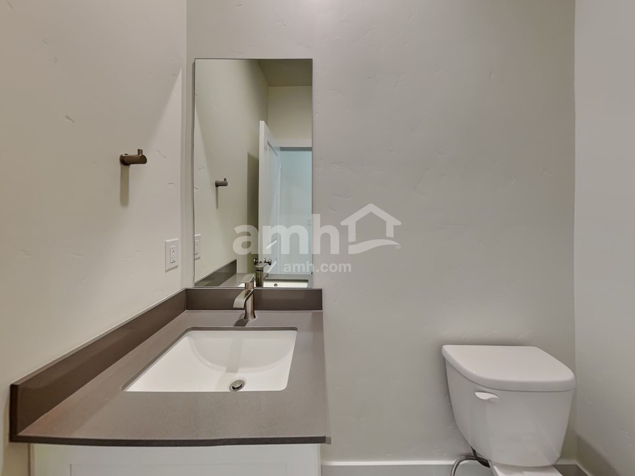 Building Photo - 9357 W Clancy St