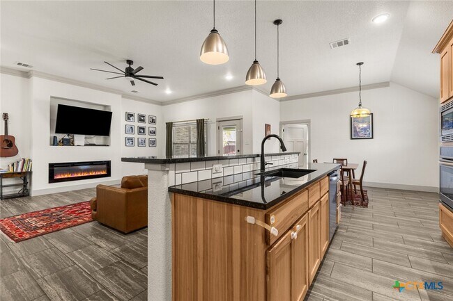 Building Photo - 2518 Inca Dove Dr