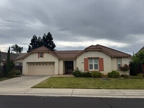 Building Photo - 4 bed | 3 bath | 2578 SF | 3 Car Garage | Single Story | Tenant pays $175 monthly for WS&G