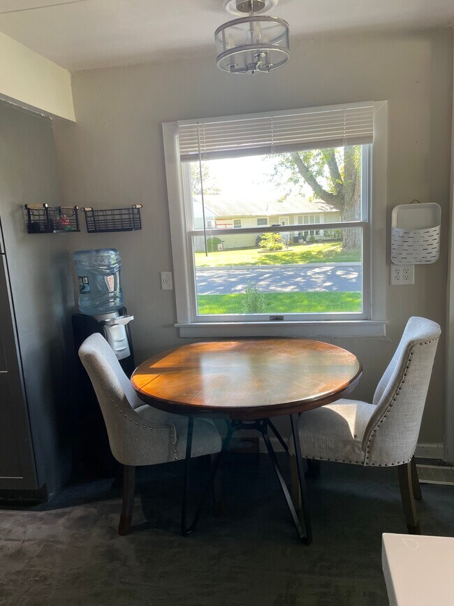 Building Photo - 317 Stelko Ave