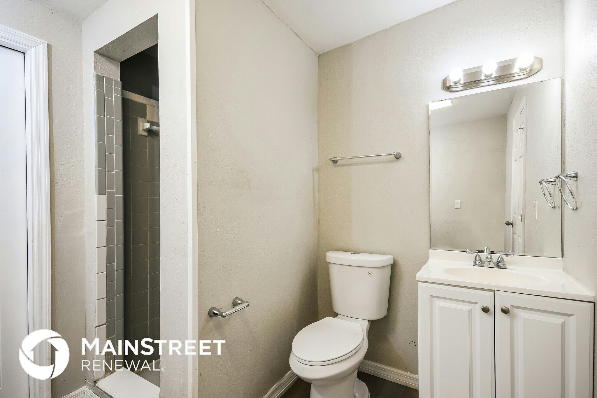 Building Photo - 314 Sears Ave NE