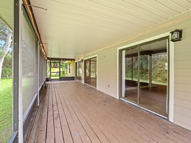 Building Photo - South Tropical Trail