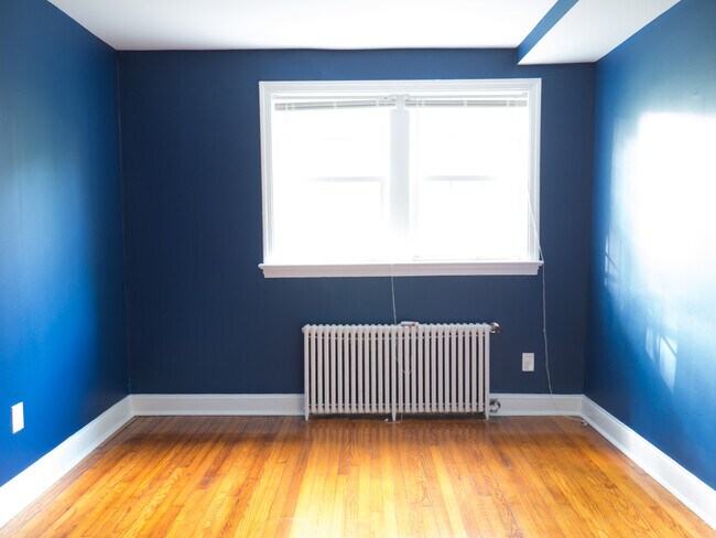 Building Photo - 8007 Garland Ave