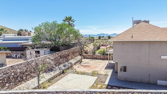 Building Photo - 7600 Plaza Redonda Dr