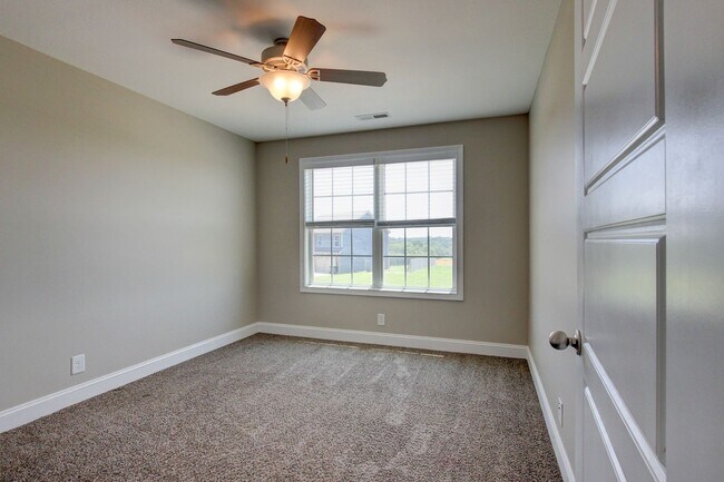 Building Photo - 1121 Cardinal Creek Dr