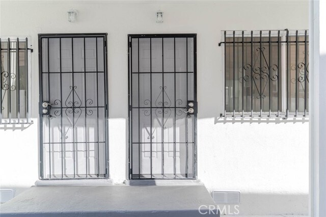 Building Photo - 1116 S Berendo St