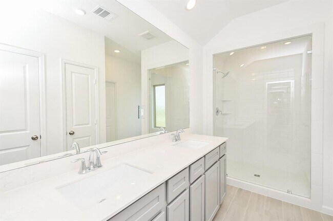 Building Photo - 5459 Holly Hvn Ct