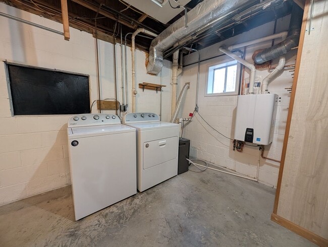 Building Photo - 8522 Croaker Rd