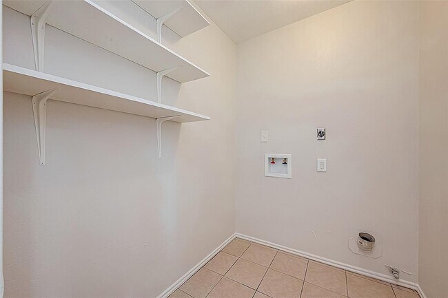 Building Photo - 1514 Jo Ann Ln