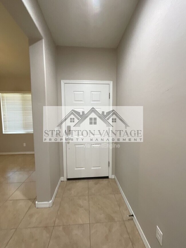 Building Photo - 24531 W Mobile Ln