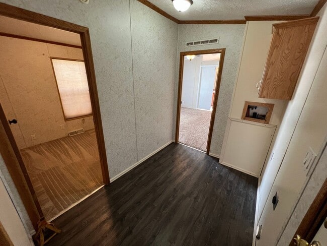Building Photo - 3 Bedroom 2 Bath High-End Mobile Home with...