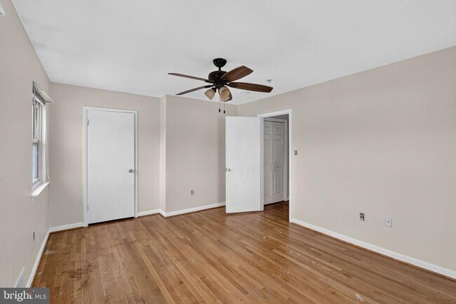 Building Photo - 2931 Sunset Ln